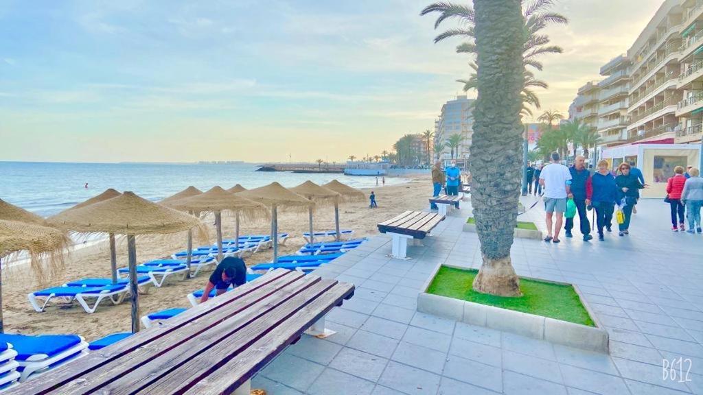 Beautiful Apartment Near Playa De Los Locos Torrevieja Exterior photo